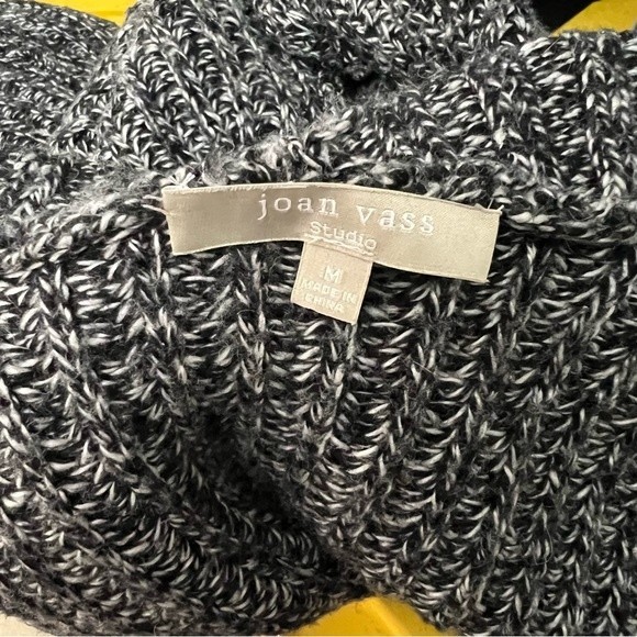 Joan Vass Medium Sweater Gray Cable Knit Long Sleeve Button Up V-neck Cardigan - Picture 2 of 3